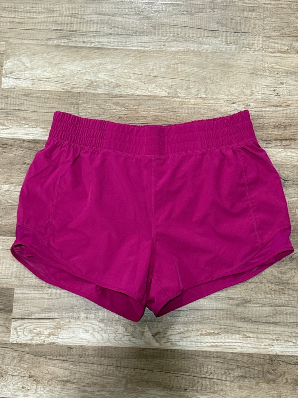 Mondetta Women's Athletic Shorts in Fuchsia Pink